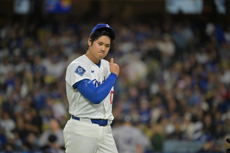 Shohei Ohtani 在六局无安打战 Colorado Rockies 中与自己缠斗